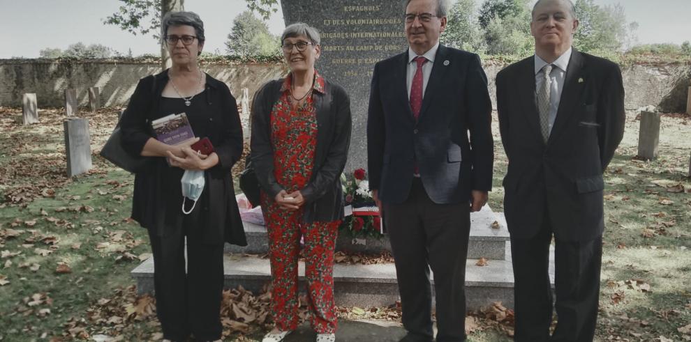 El Gobierno de Aragón y autoridades internacionales rinden homenaje a los republicanos internados en el campo de Gurs