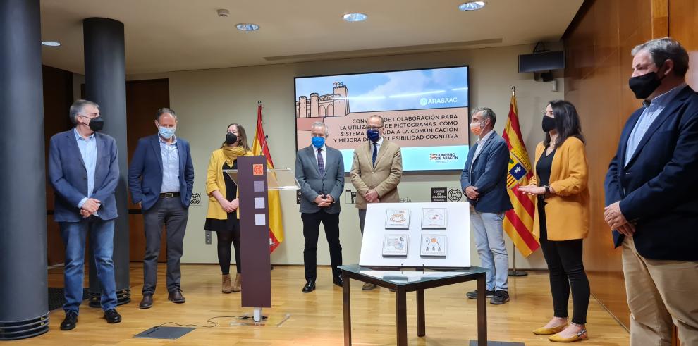 Los pictogramas de Arasaac mejorarán la accesibilidad en las Cortes de Aragón