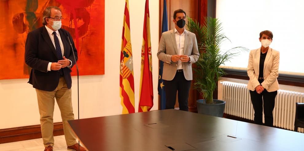 El Gobierno de Aragón cierra con el Ayuntamiento de Teruel la ronda de contactos con los consistorios de las tres capitales aragonesas en torno al plan de hostelería