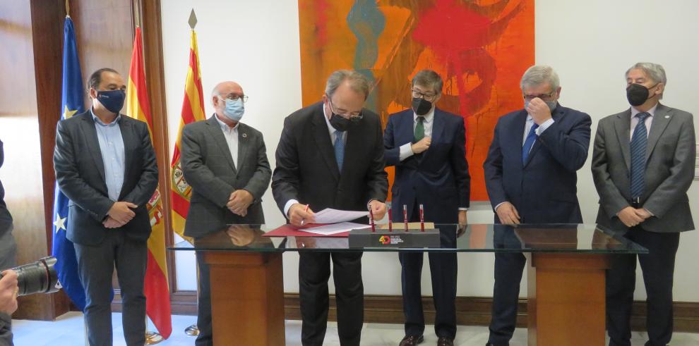  El Gobierno de Aragón, la Hostelería y las organizaciones empresariales estrechan su colaboración para proponer una nueva convocatoria de Ayudas a la Solvencia 