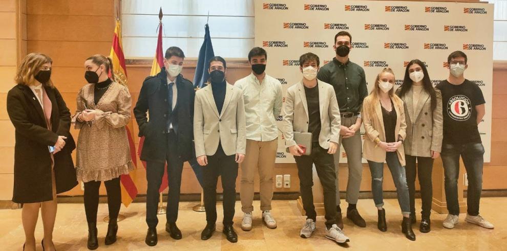 El Gobierno de Aragón recupera diez años después las ayudas para asociaciones de estudiantes universitarios
