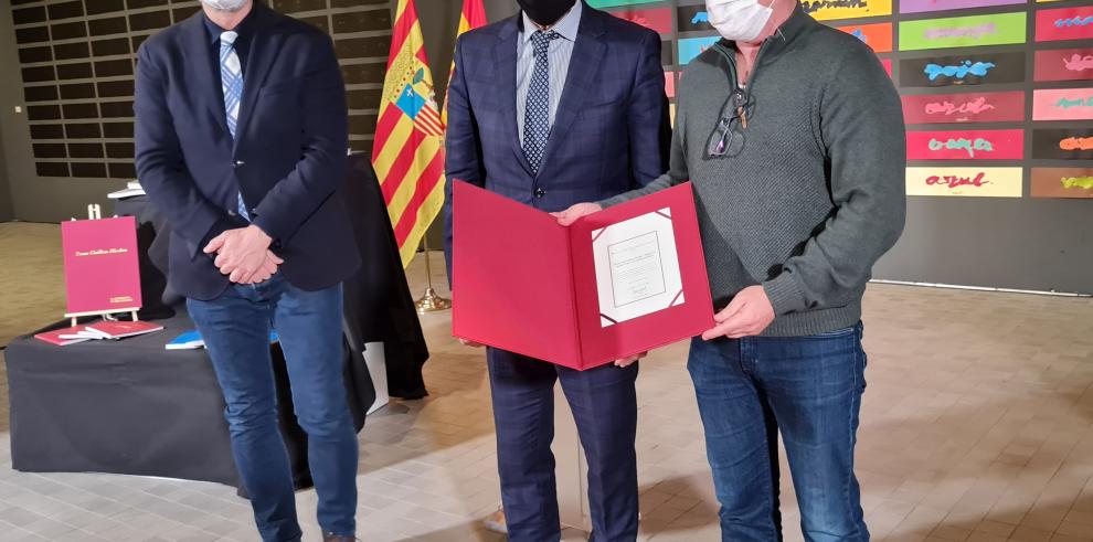 El Gobierno de Aragón reconoce a los autores de la Comunidad en la entrega de sus premios literarios