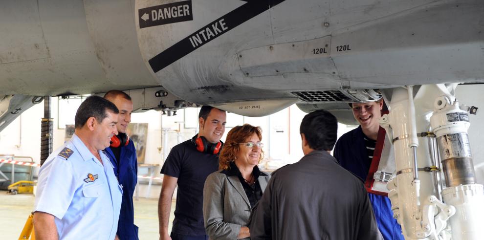 Cerca de 30 alumnos del Instituto Miralbueno han realizado sus prácticas de Mantenimiento Aeromecánico en la Base Aérea de Zaragoza