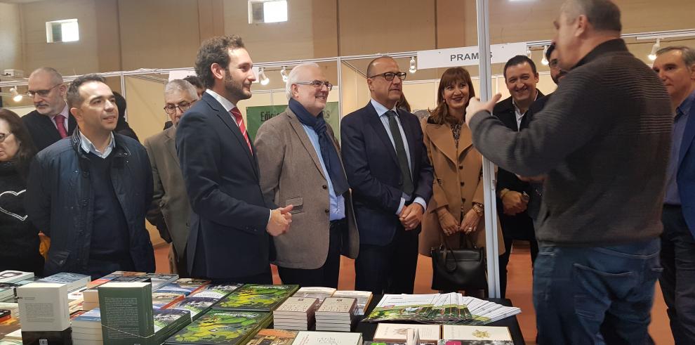 Más de un centenar de escritores y 33 editoriales, en el XXV Aniversario de la Feria del Libro Aragonés de Monzón