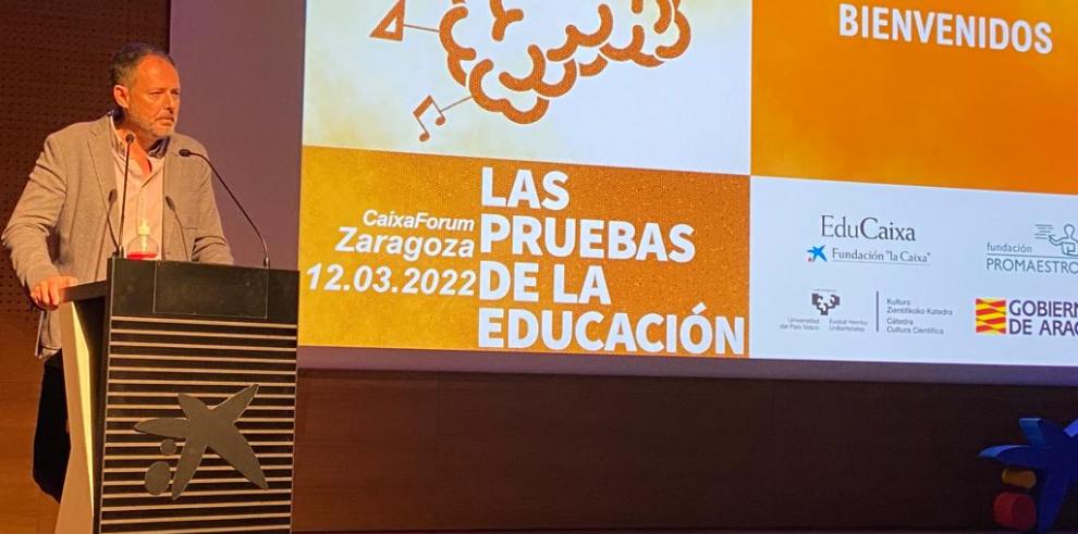 Los docentes aragoneses debaten sobre investigación educativa en Zaragoza