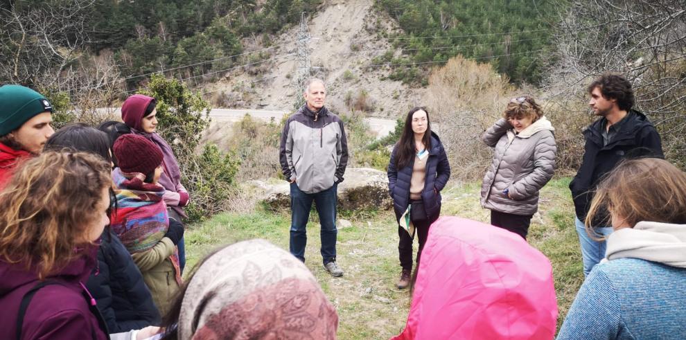 Estudiantes europeos estudian las medidas de protección ante riesgos naturales de Aragón