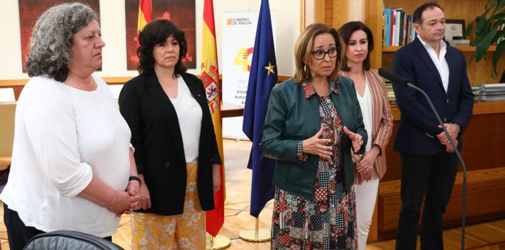 Reunión de Mayte Pérez con los alcaldes de Ejea, La Almunia y Tarazona para rechazar la supresión de la materia de violencia de género en los juzgados de estos tres partidos judiciales