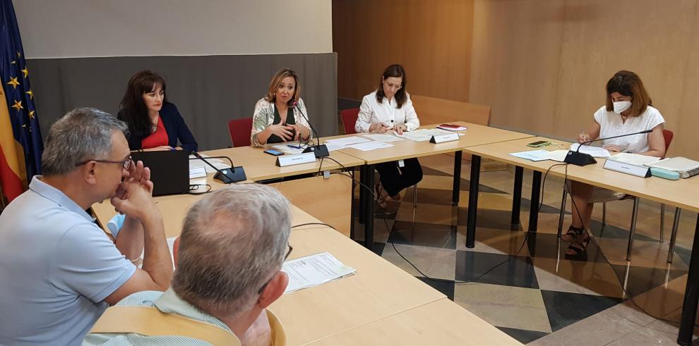 Reunión de la Comisión Consultiva de Asuntos Taurinos de Aragón, presidida por la consejera Mayte Pérez