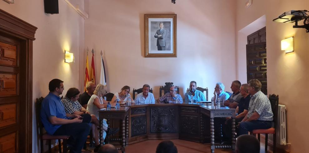 Olona se ha reunido con los alcaldes afectados por el incendio de Ateca.