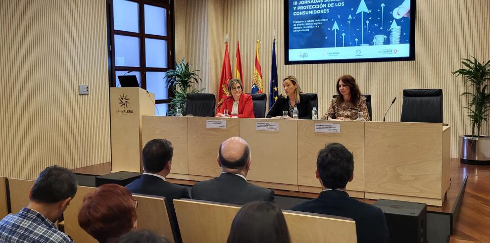 Marta Gastón en la clausura de las III Jornadas sobre Préstamo y Protección de los Consumidores