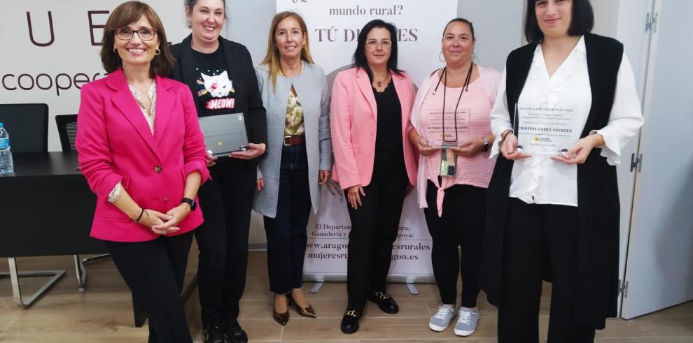 Image 2 of article Cristina López, Victoria  Miguel y M Cristina Lucacci, premiadas en la Jornada sobre Mujer Rural en Teruel