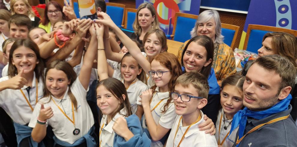 Los alumnos de sexto de primaria del colegio Rosa Molas, de Zaragoza, se han proclamado campeones.
