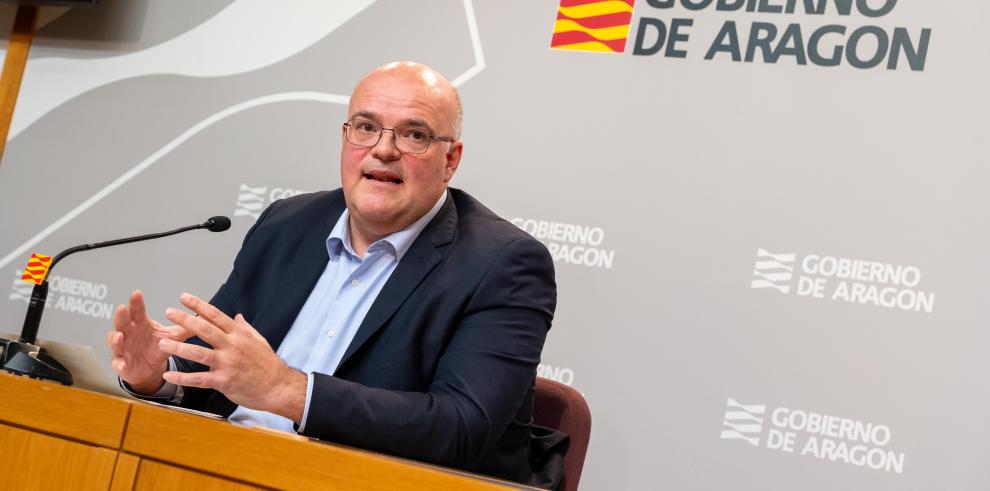 El director general de Personal, Formación e Innovación del Gobierno de Aragón, José María Cabello, presenta la convocatoria de oposiciones de Educación de 2024