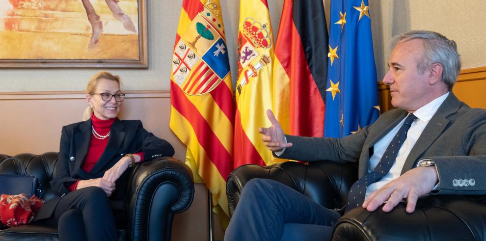 El presidente del Gobierno de Aragón se reúne con la embajadora de la República Federal de Alemania