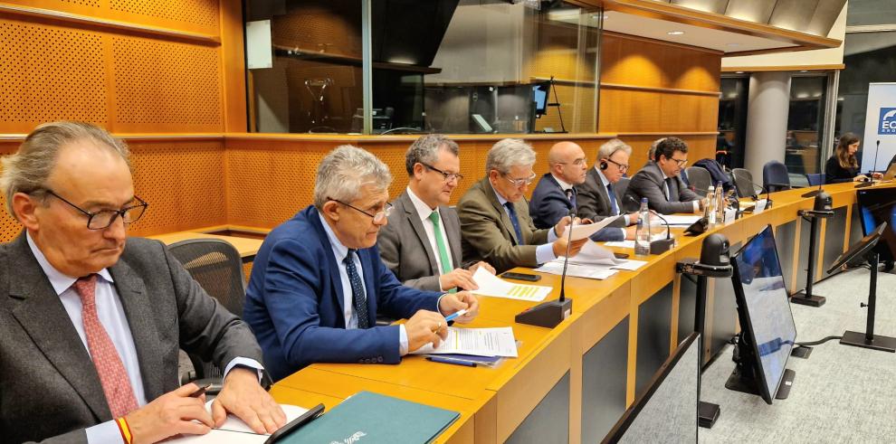 Angel Samper pide al comisario de Agricultura de la UE apoyo para la ganadería extensiva