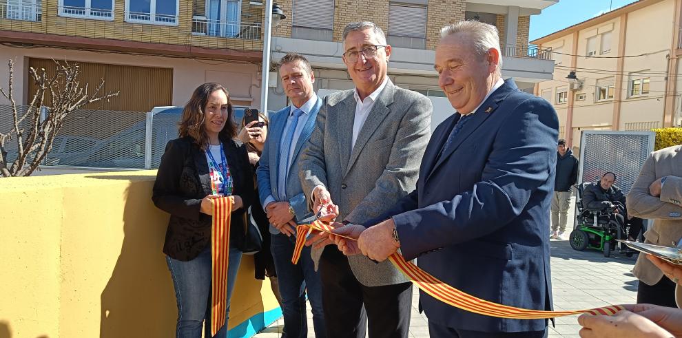 Image 2 of article Blasco inaugura una nueva oficina de turismo en Fraga, un sector estratégico para Aragón
